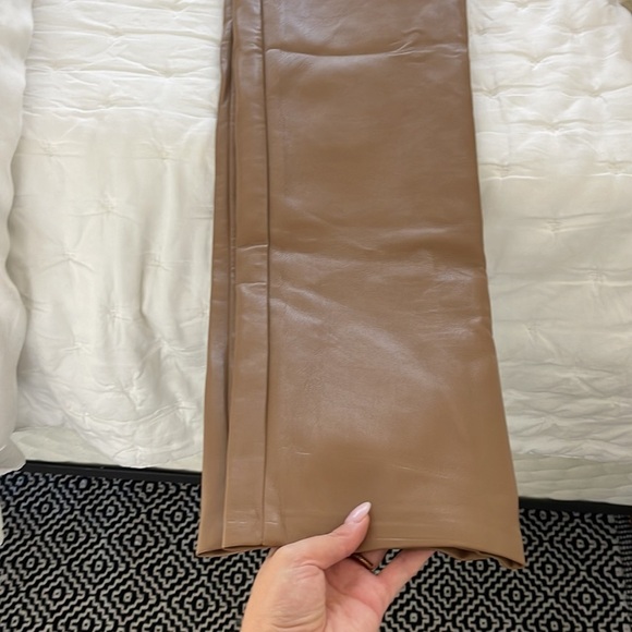 Aritzia Wilfred Melina Faux Leather Pant - Picture 11 of 13